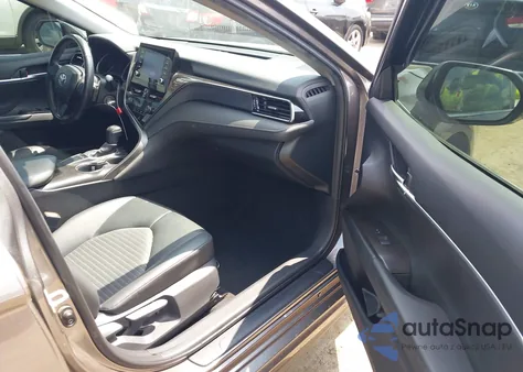 2024 Toyota Camry Se z USA, uszkodzony, nr VIN 4T1G11AK2RU239746